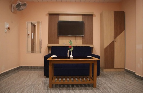 Subarnapur Hotel | Hotel Hillton Heaven