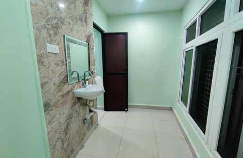 Subarnapur Hotel | Hotel Hillton Heaven