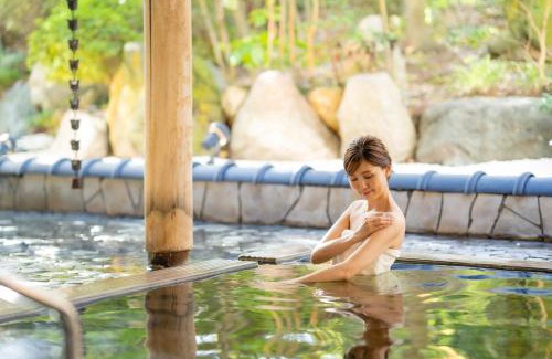 Iwamuro Onsen Hotel | Hotel Hoho "A hotel overlooking the Echigo Plain and the Yahiko mountain range" formerly Hotel Oohashi Yakata-no-Yu