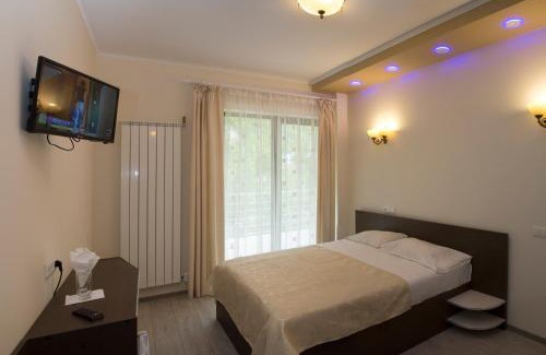 Baile Herculane Hotel | Hotel Holiday Maria