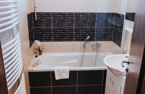 Trsice House | Hotel Horse Riding - Jezdecký Areál Tršice
