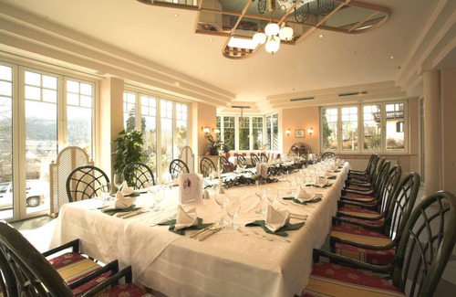 Millstatt Hotel | Hotel ∙ Hotel Kaiser Franz Josef - INCL. LIFT PASS Three-bed room, shower/wc, BB