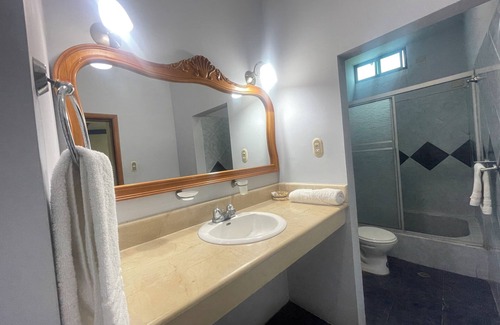 Milagro Hotel | Hotel House Center