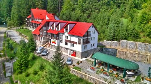 Lacu Rosu Hotel | Hotel Iasicon