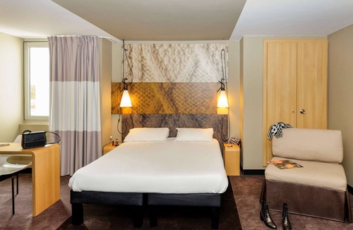 Mexy Hotel | Hotel ibis Longwy Mexy