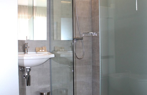 Monforte d'Alba Hotel | Hotel Il Grappolo d'Oro