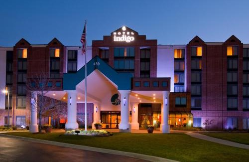 Vernon Hills Hotel | Hotel Indigo Chicago - Vernon Hills by IHG