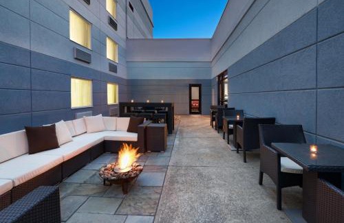 Beachwood Hotel | Hotel Indigo Cleveland Beachwood by IHG