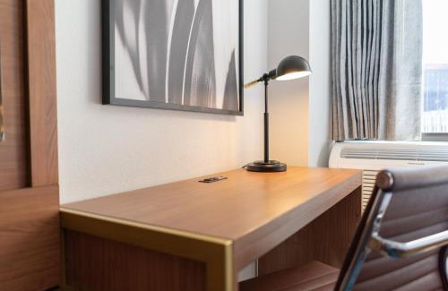 Downtown Detroit Hotel | Hotel Indigo Detroit Downtown by IHG