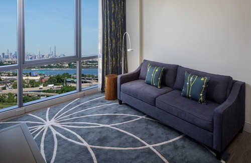 Flushing Chinatown Hotel | Hotel Indigo Flushing - LaGuardia by IHG
