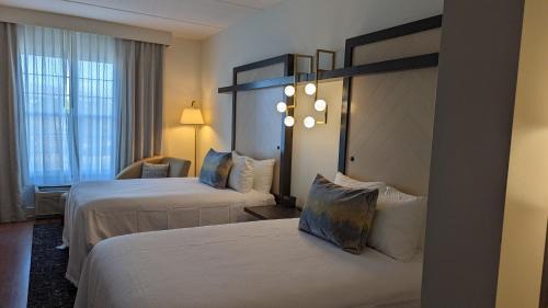 Southside Hotel | Hotel Indigo Jacksonville-Deerwood Park by IHG