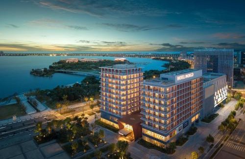 Pudong Hotel | Hotel Indigo Shanghai Harbour City