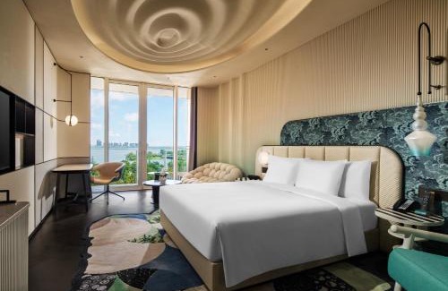 Pudong Hotel | Hotel Indigo Shanghai Harbour City