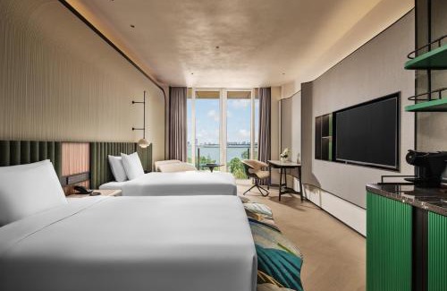 Pudong Hotel | Hotel Indigo Shanghai Harbour City