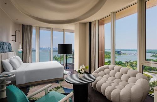 Pudong Hotel | Hotel Indigo Shanghai Harbour City