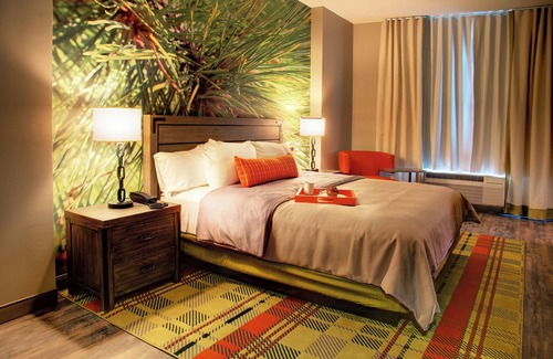 Traverse City Hotel | Hotel Indigo Traverse City by IHG