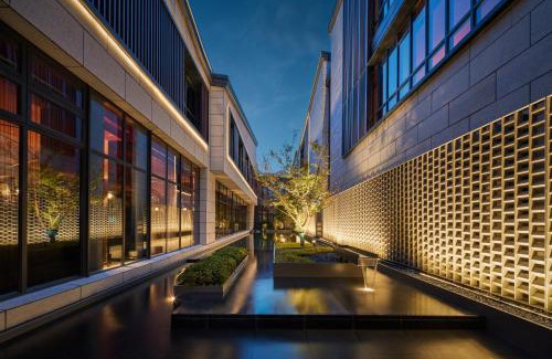 Liangxi District Hotel | Hotel Indigo Wuxi Qingming Bridge