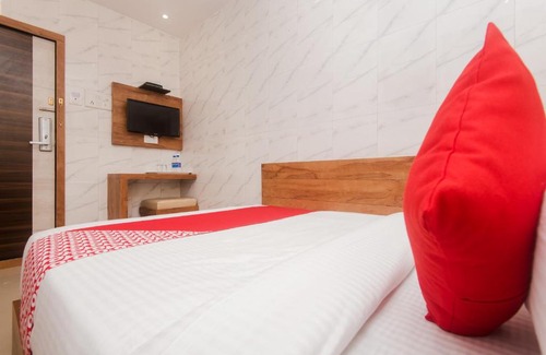 Prabhadevi Hotel | Hotel Indore Near Mumbai Central Station