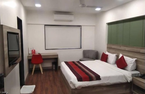 Rajgurunagar Hotel | Hotel Indus Inn