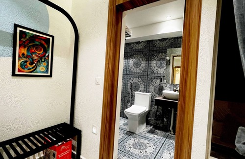 Lohaghat Hotel | Hotel Inrira
