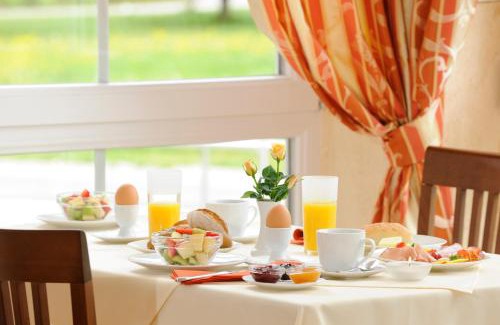 Tittmoning Hotel | Hotel Inspiration Garni