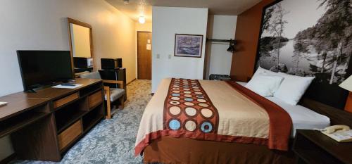 Iron Mountain Hotel | Hotel Iron Mountain Inn & Suites