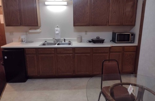 Iron Mountain Hotel | Hotel Iron Mountain Inn & Suites