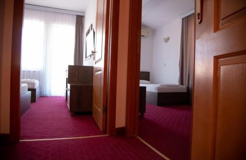 Nov Dojran Hotel | Hotel Istatov