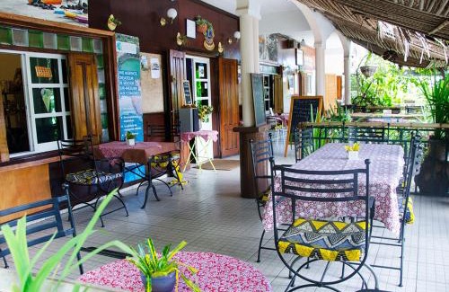Moroni Hotel | Hotel Jardin de la Paix
