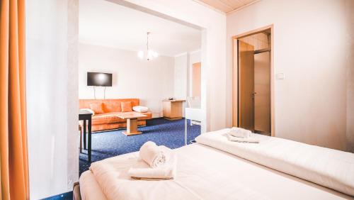 Velden am Worther See Hotel | Hotel Kärntnerhof Velden by S4Y