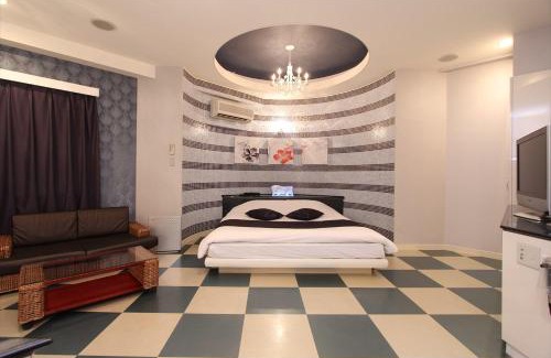 Koshigaya Hotel | HOTEL K-WAVE R (Adult Only)