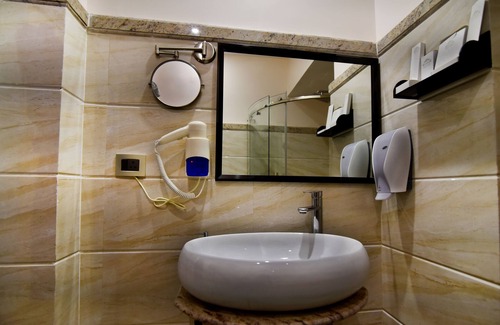 Gorakhpur Hotel | Hotel Kama International