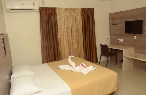 Thirukadaiyur Hotel | Hotel Kanakabhishegam