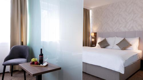 Lanskroun House | Hotel Karolina