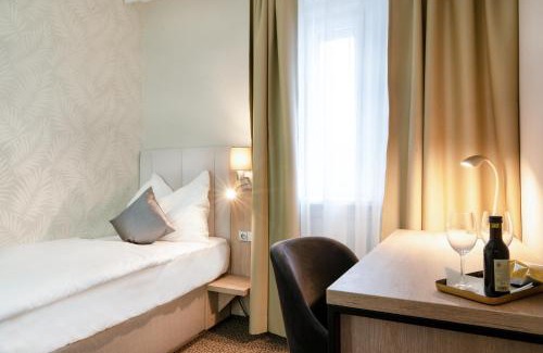 Lanskroun House | Hotel Karolina