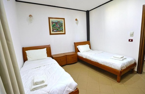 Golem Hotel | Hotel Kastrati