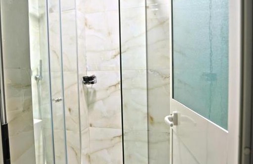 Golem Hotel | Hotel Kastrati