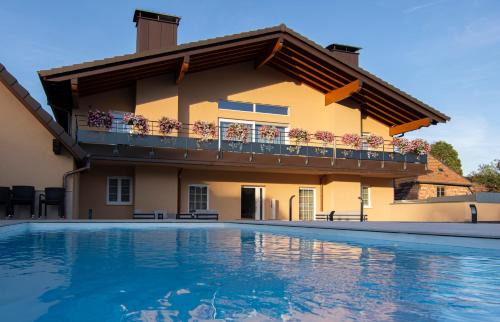Cleebourg Hotel | Hotel Keimberg