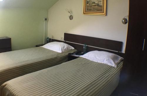 Dragasani Hotel | Hotel Kilometrul Zero