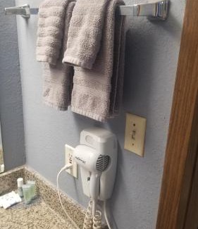 Stillwater Apartment | Hotel King Bed Hotel Room 110 Wi-Fi Booking