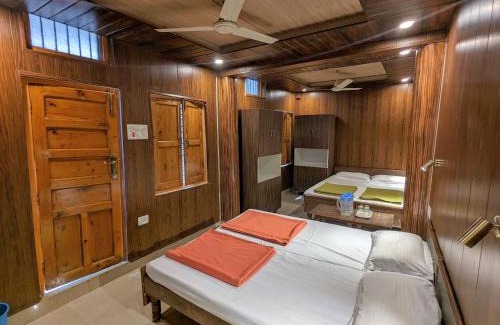 Uttarkashi Hotel | Hotel KNB Heritage