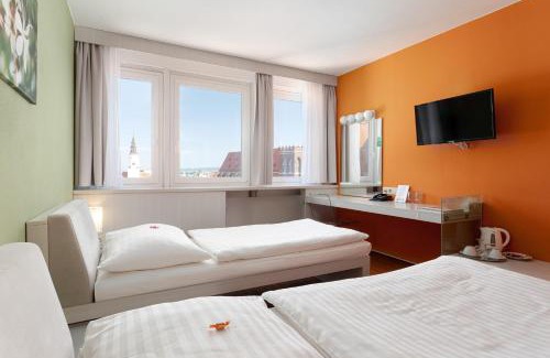 Opava Hotel | Hotel Koruna