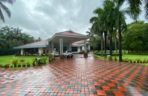 Palakkad Hotel | Hotel KPM Tripenta