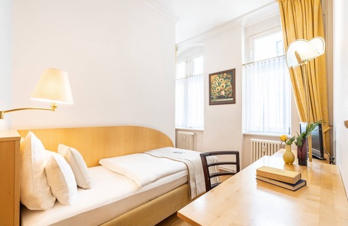 Halensee Hotel | Hotel Kronprinz Berlin