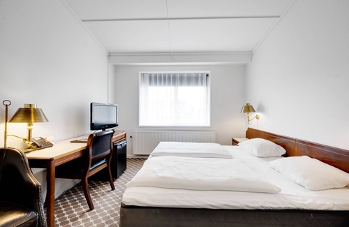 Taulov Hotel | Hotel Kryb I Ly Kro