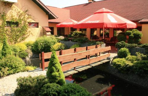 Lysomice Hotel | Hotel Kuźnia Oberża Polska