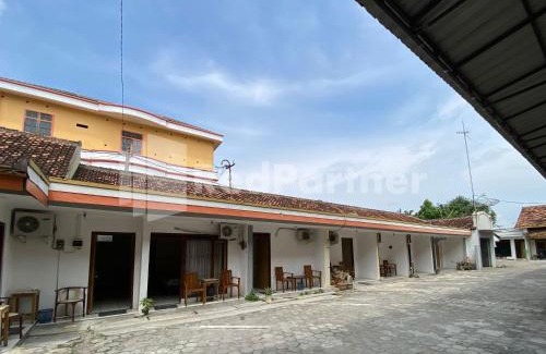 Blora Hotel | Hotel Kurnia @ Jln Pemuda Blora RedPartner