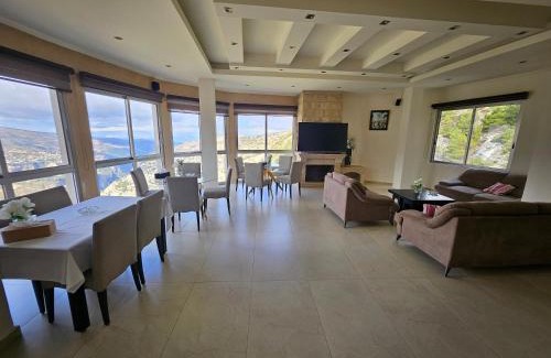 Kfardebian Hotel | Hotel L'Aiglon
