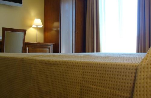 Brecciaio Hotel | HOTEL L' ANFORA