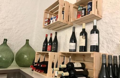 Aigues-Mortes Hotel | Hotel L'Escale